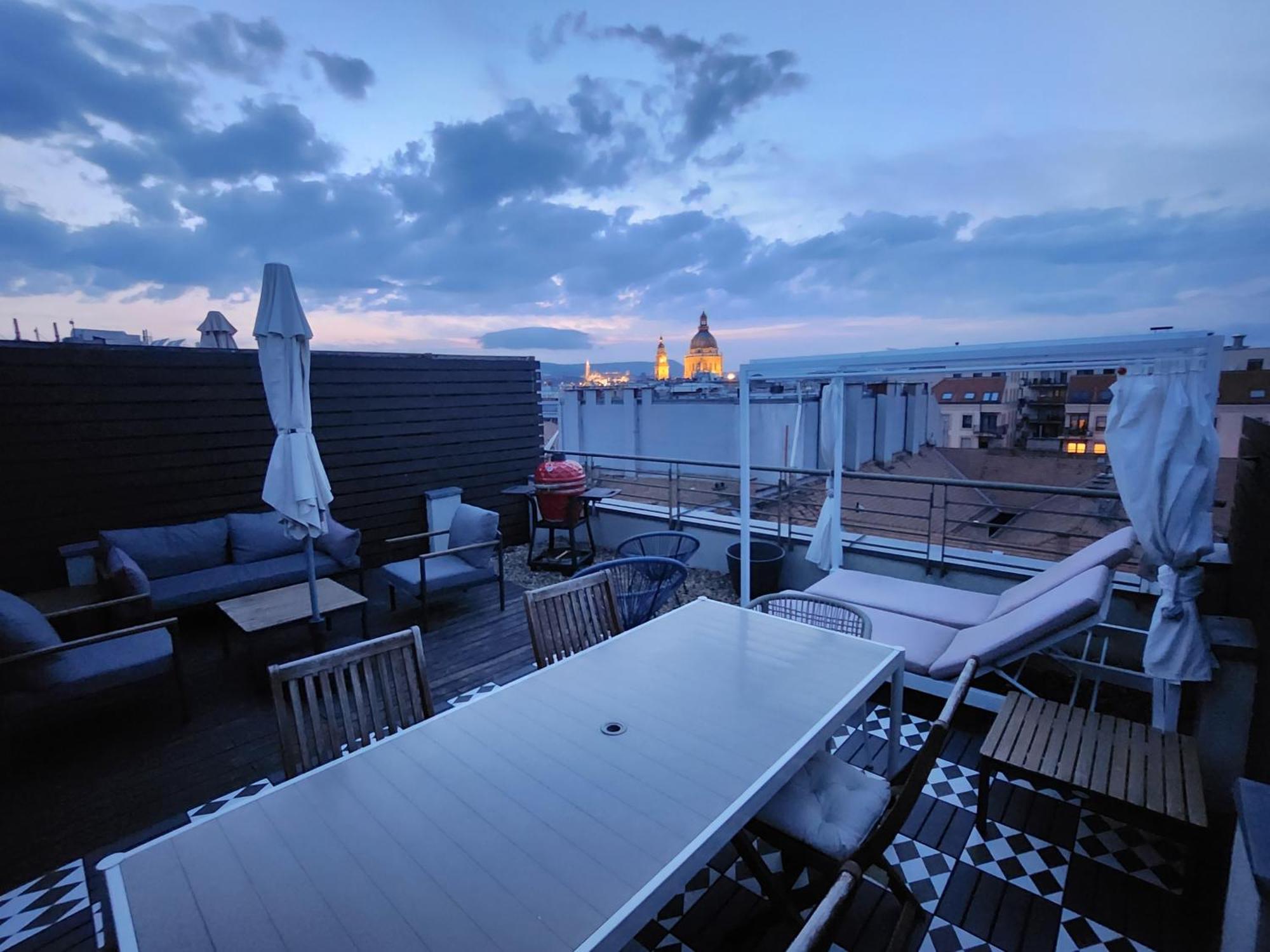 Apartamento Cloud Gozsdu *